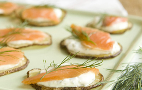 Recipe: <!-- -->Smoked Salmon and Crème Fraîche-Topped Crispy Potatoes<!-- --> | Whole Foods Market