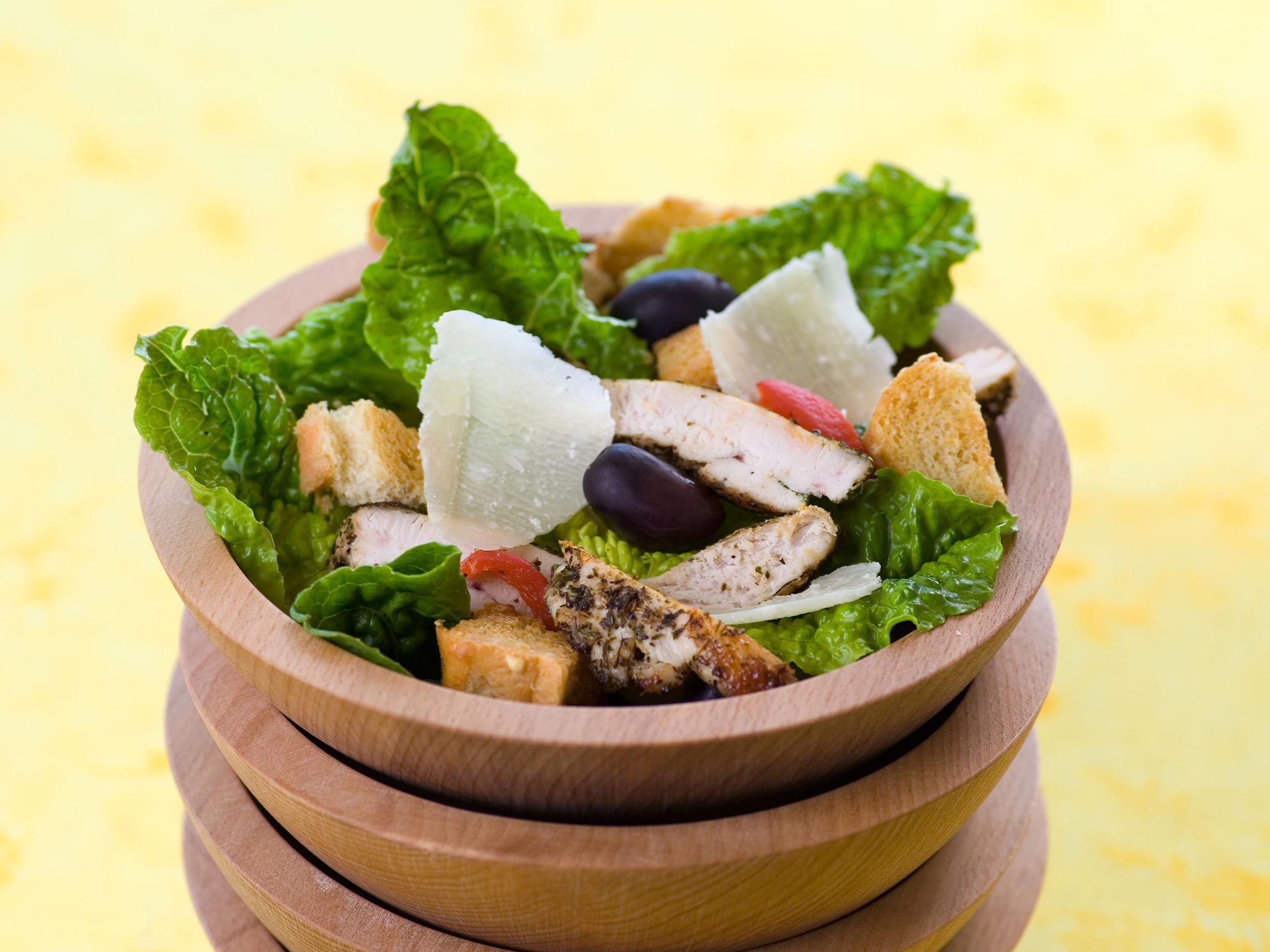 Recipe: <!-- -->Mediterranean Chicken Caesar Salad<!-- --> | Whole Foods Market