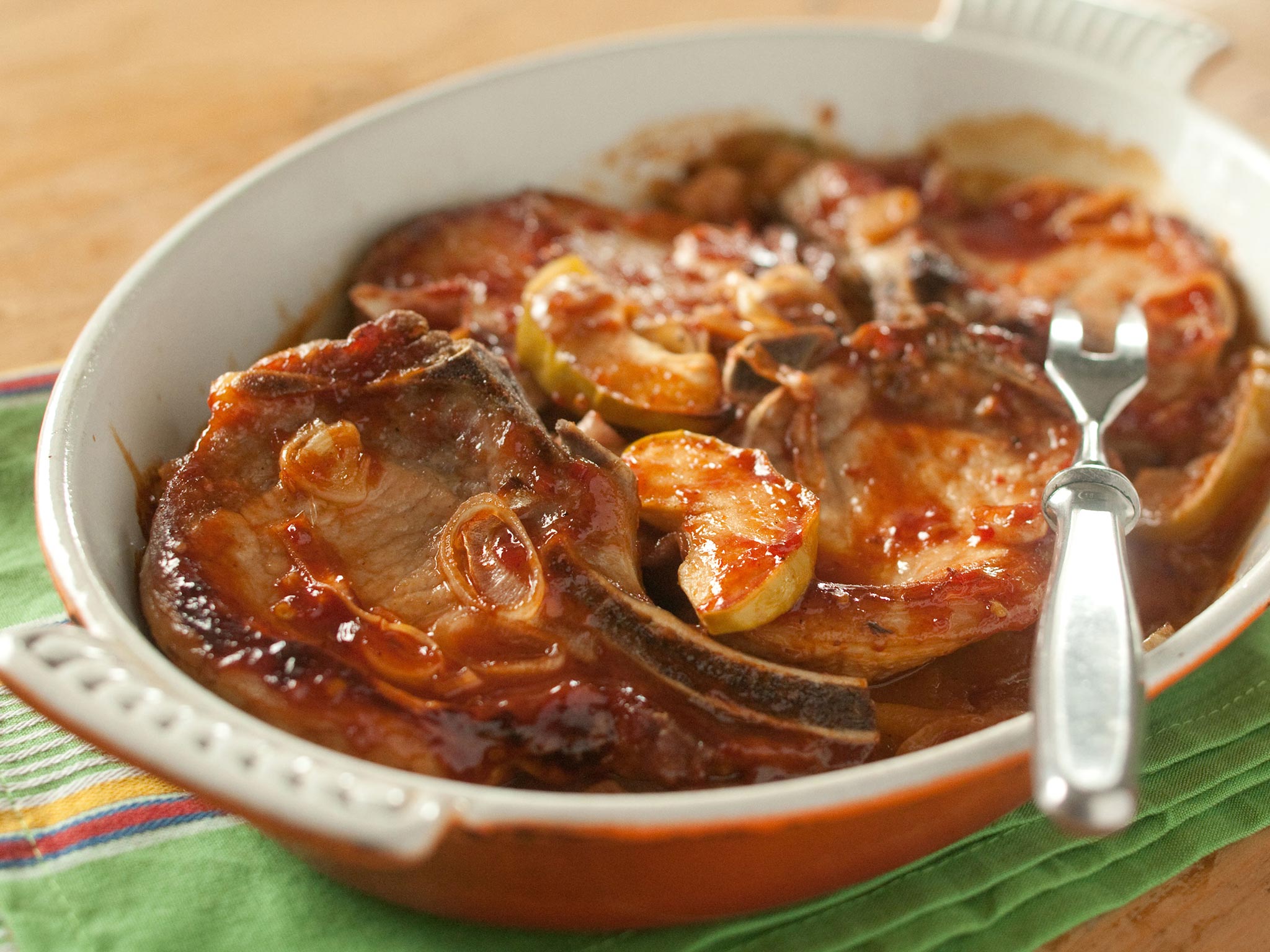 Recipe: <!-- -->Pork Chops with Apples and Shallots<!-- --> | Whole Foods Market