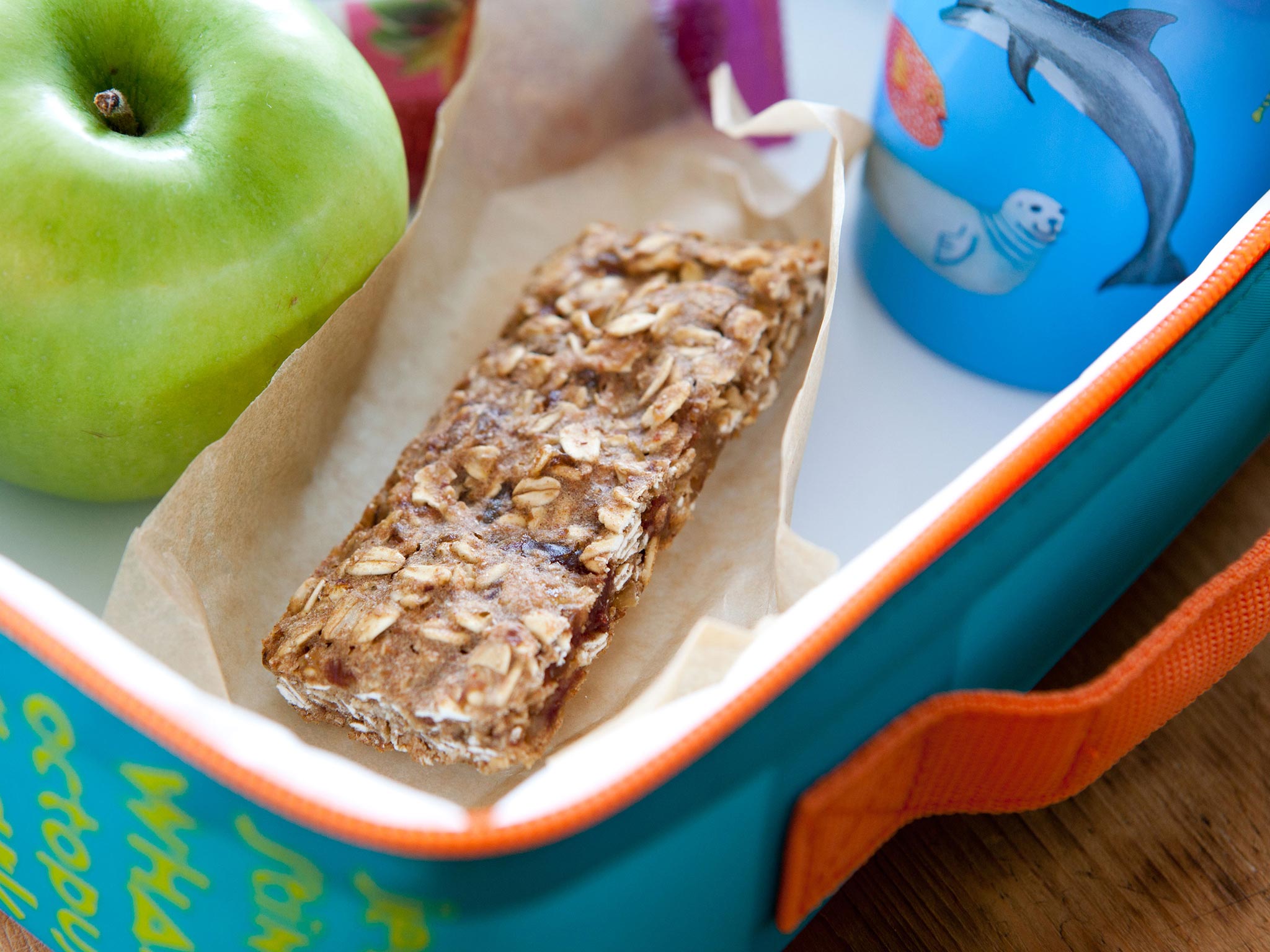 Recipe: <!-- -->Oat-Date Bars<!-- --> | Whole Foods Market