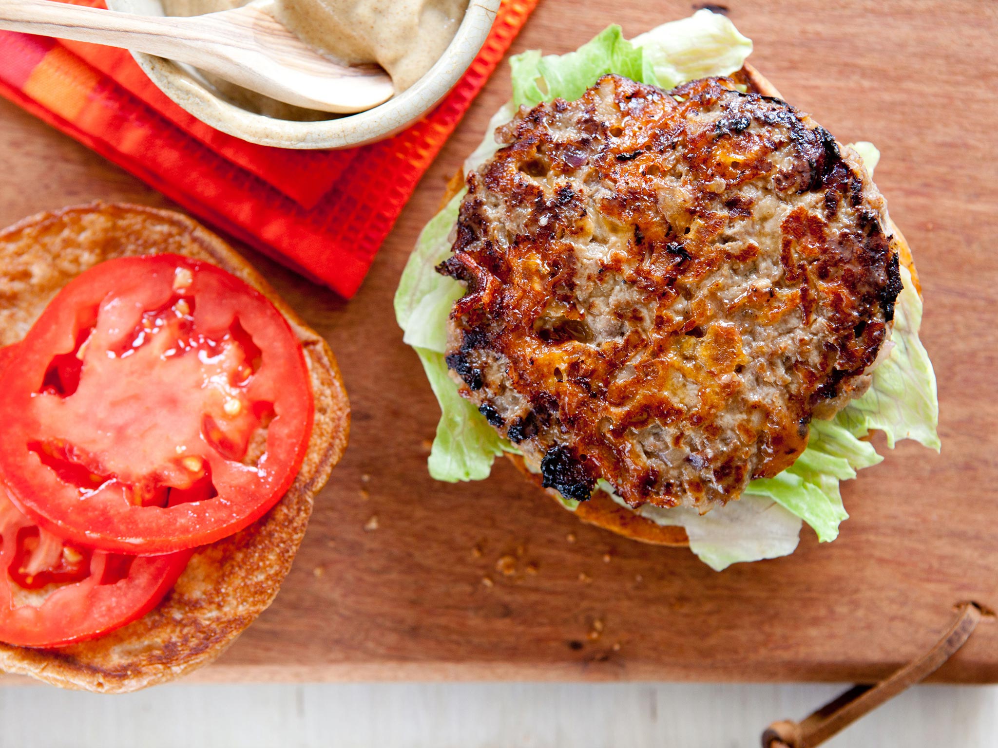 Recipe: <!-- -->Apple and Cheddar Beef Burgers<!-- --> | Whole Foods Market