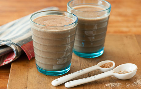 Recipe: <!-- -->Chai Almond Smoothie<!-- --> | Whole Foods Market