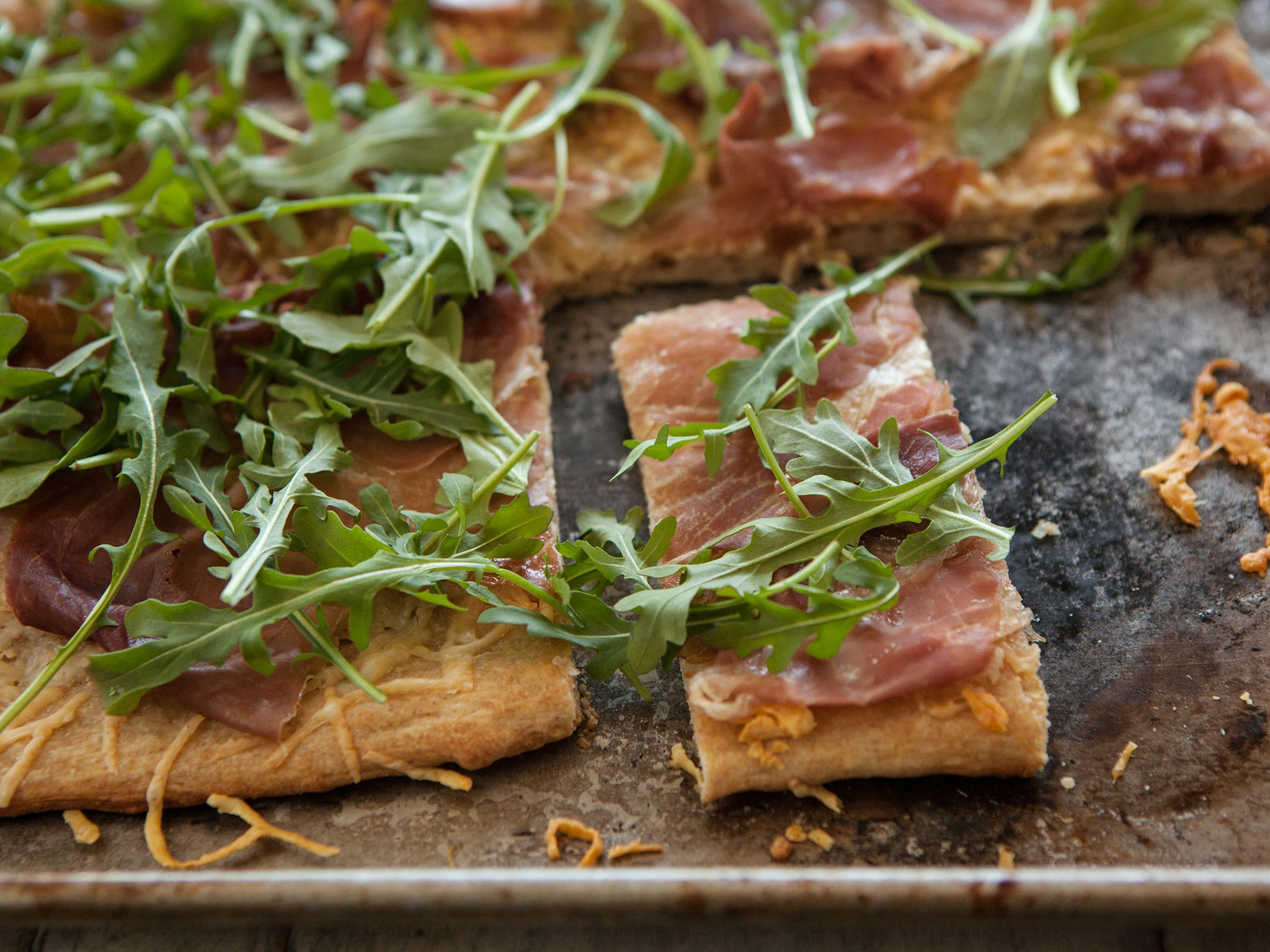 Recipe: <!-- -->Parmigiano Reggiano, Prosciutto and Arugula Flatbread<!-- --> | Whole Foods Market