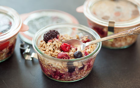 Recipe: <!-- -->Berry Oatmeal in a Jar<!-- --> | Whole Foods Market