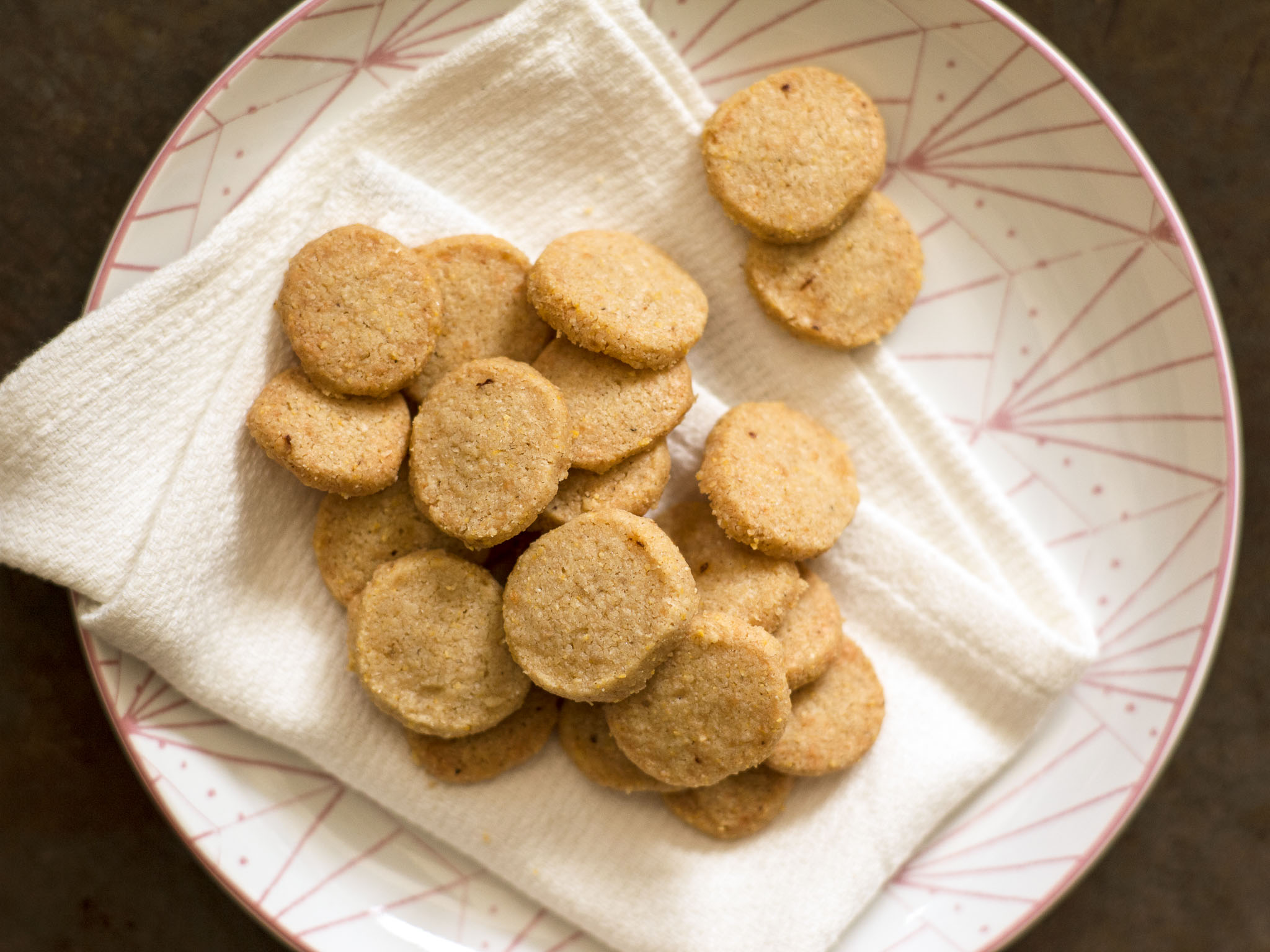 Recipe: <!-- -->Pimiento Cheese Crackers<!-- --> | Whole Foods Market