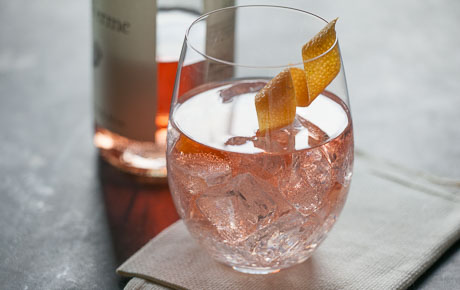 Recipe: <!-- -->Rosé Spritzer<!-- --> | Whole Foods Market